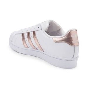 Rose gold/white Adidas Sneakers!